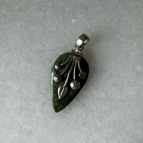 NWOT Sundance Deep Roots Pendant Serpentine Sterling Silver
